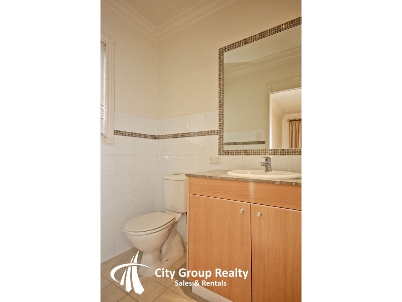 119 Edinburgh Road, Benowa Waters QLD 4217