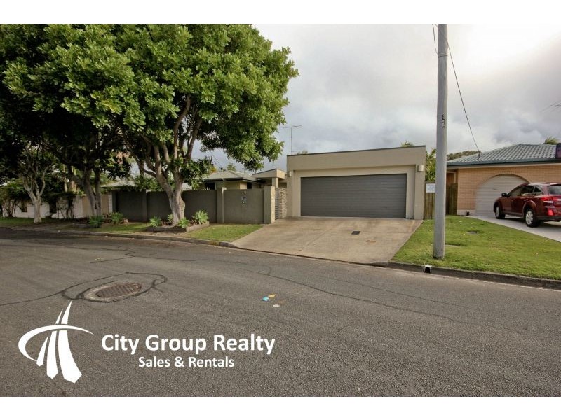 29 Curlew Crescent, Burleigh Waters QLD 4220