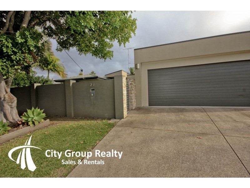29 Curlew Crescent, Burleigh Waters QLD 4220