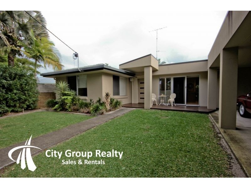 29 Curlew Crescent, Burleigh Waters QLD 4220