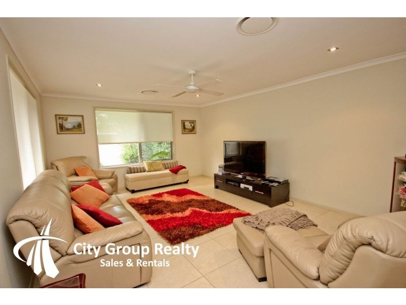 29 Curlew Crescent, Burleigh Waters QLD 4220