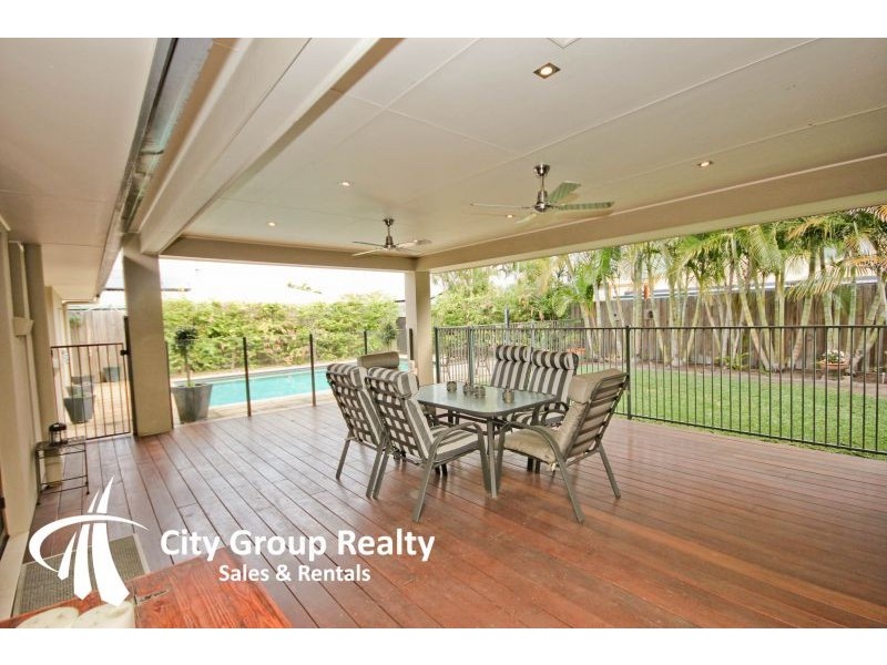 29 Curlew Crescent, Burleigh Waters QLD 4220