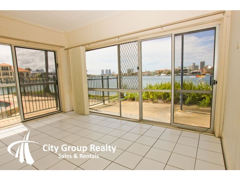 Chevron Island QLD 4217