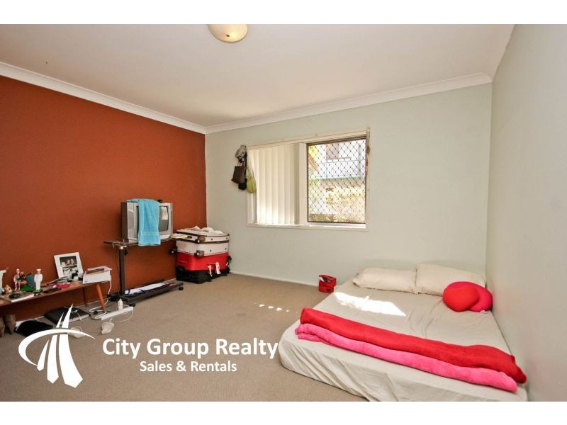 21 Jubilee Avenue, Broadbeach QLD 4218