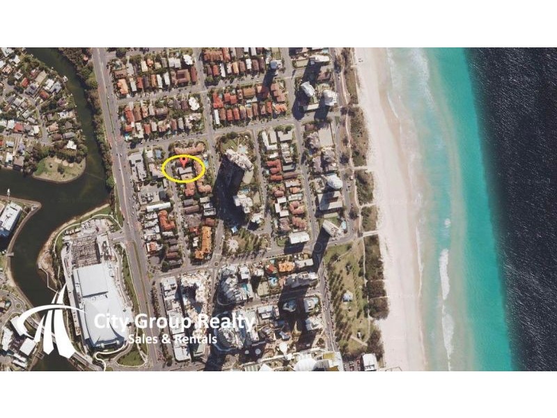 21 Jubilee Avenue, Broadbeach QLD 4218