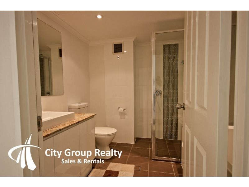 Silverton 2940 Gold Coast Hwy, Surfers Paradise QLD 4217