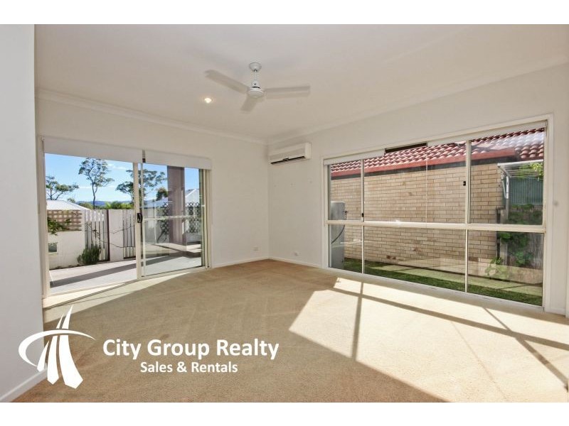 23 Majorca Crescent, Varsity Lakes QLD 4227