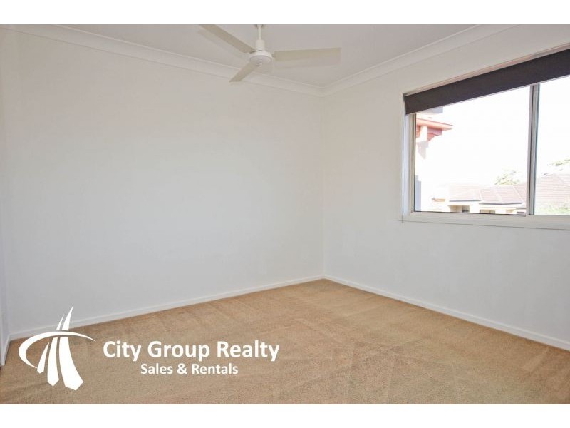 23 Majorca Crescent, Varsity Lakes QLD 4227