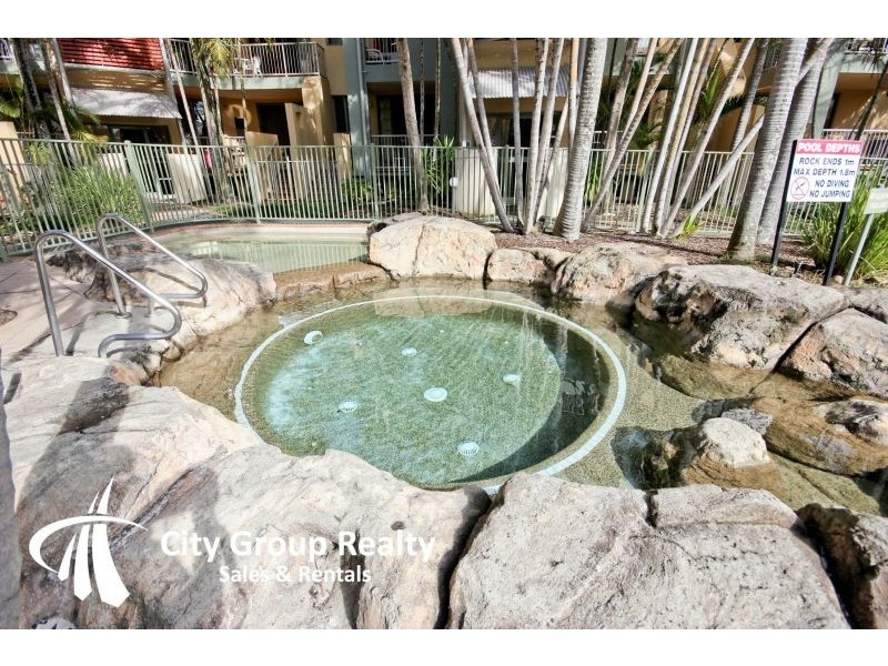 31/2320 Gold Coast Highway, Mermaid Beach QLD 4218