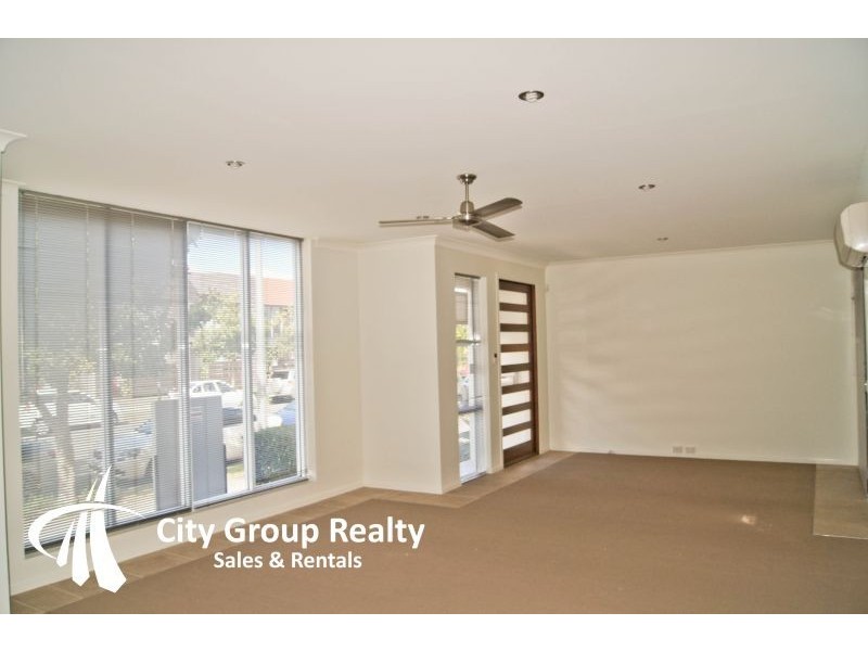 Soho Varsity Pde, Varsity Lakes QLD 4227