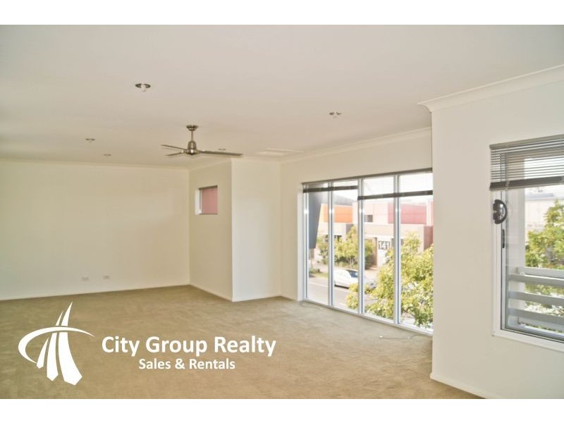 Soho Varsity Pde, Varsity Lakes QLD 4227