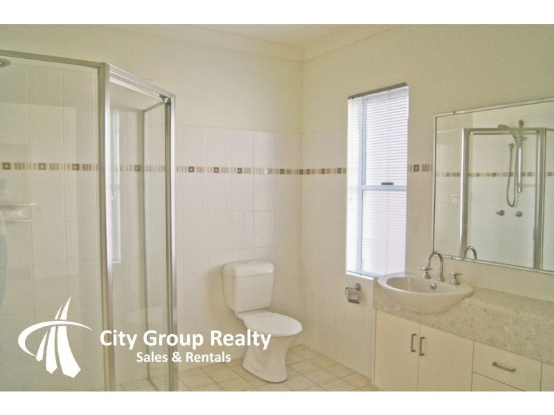 Soho Varsity Pde, Varsity Lakes QLD 4227