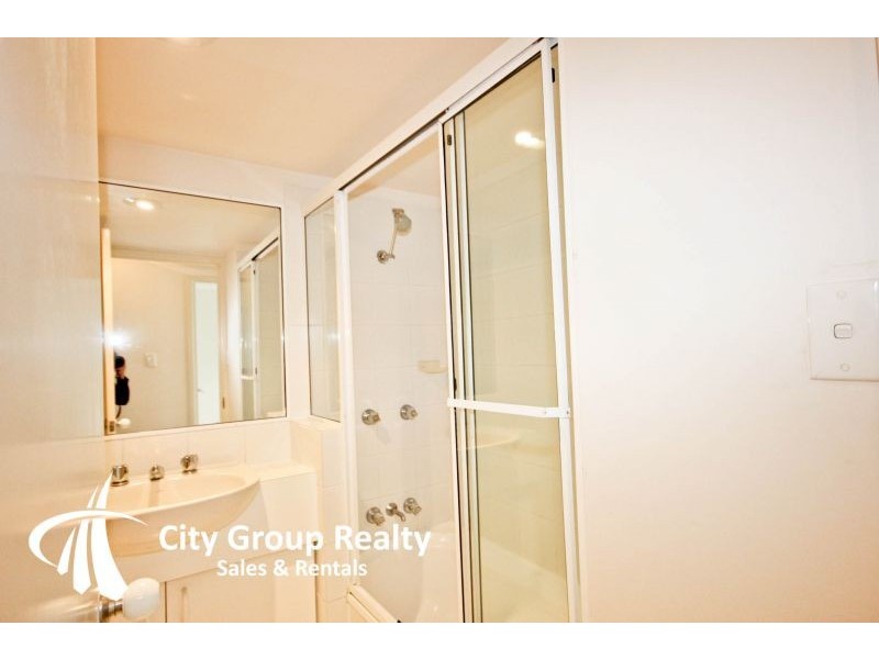 11. Breaker Street, Main Beach QLD 4217