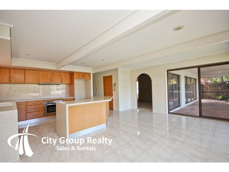 12 Emu Court, Sorrento QLD 4217