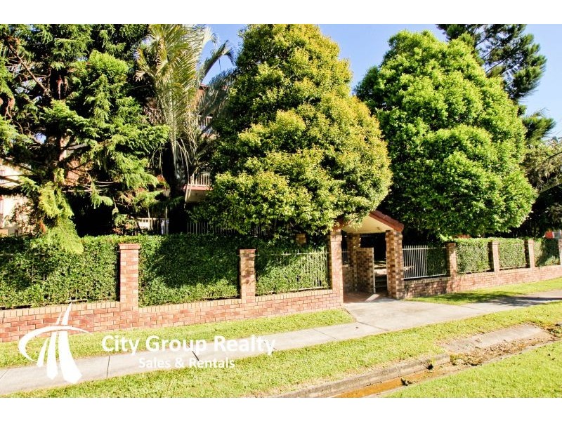 28 Sykes Court, Southport QLD 4215