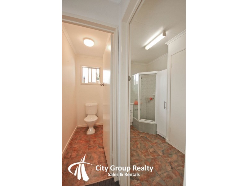 5 Coral Gables Key, Broadbeach Waters QLD 4218