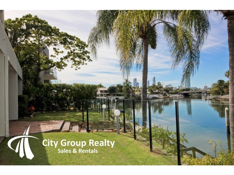 12 Emu Court, Bundall QLD 4217