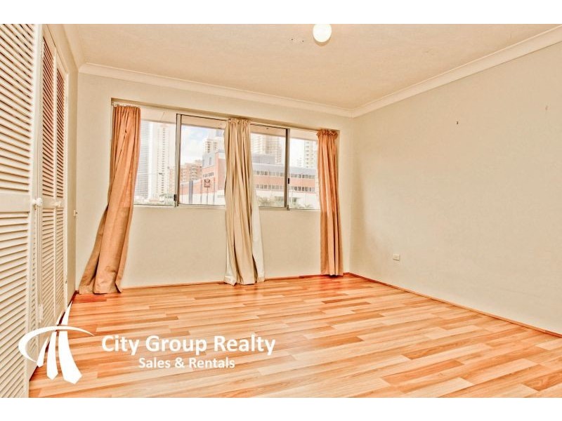 34 Remembrance Drive, Surfers Paradise QLD 4217