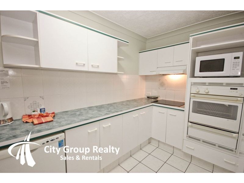 7 First Av, Burleigh Heads QLD 4220