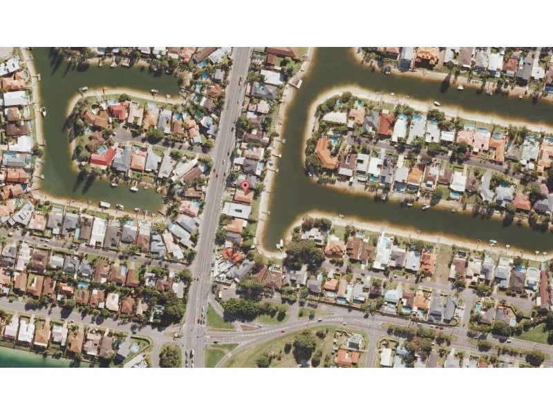 9 Bermuda Street, Broadbeach Waters QLD 4218