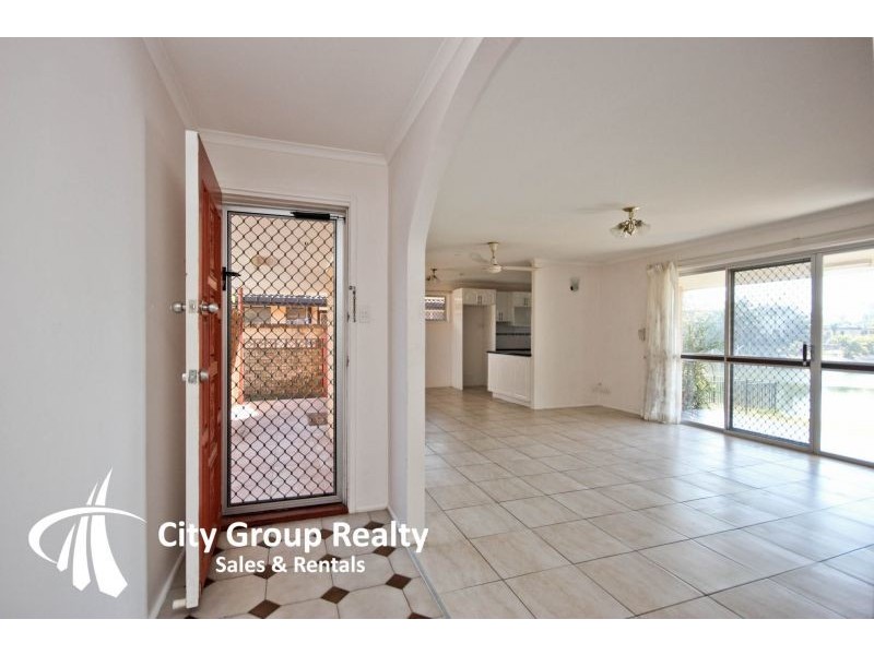 9 Bermuda Street, Broadbeach Waters QLD 4218