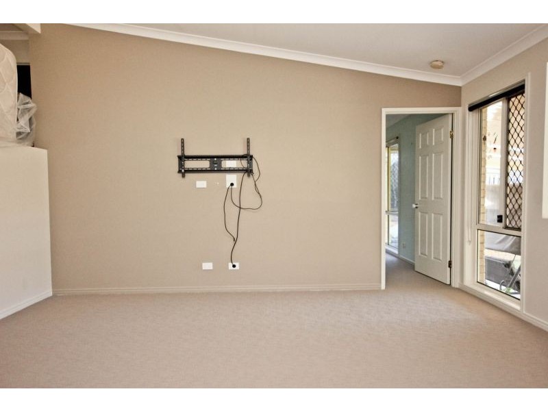 Pacific Pines QLD 4211