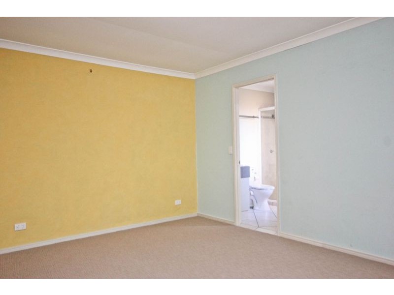 Pacific Pines QLD 4211