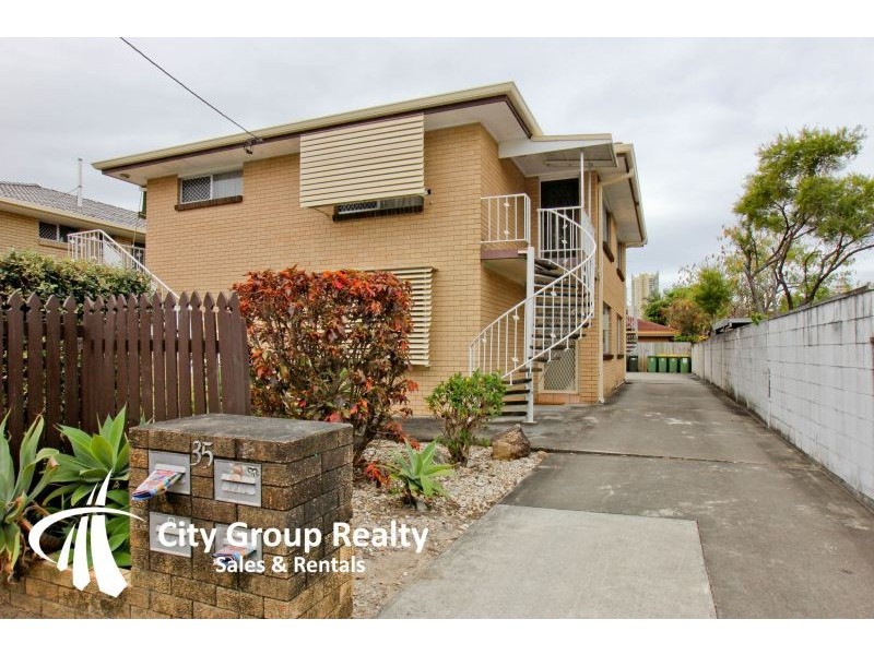 35 Burra Street, Surfers Paradise QLD 4217