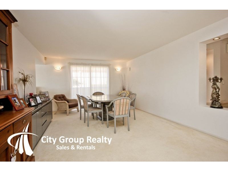 Broadbeach Waters QLD 4218