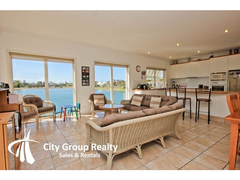 Broadbeach Waters QLD 4218