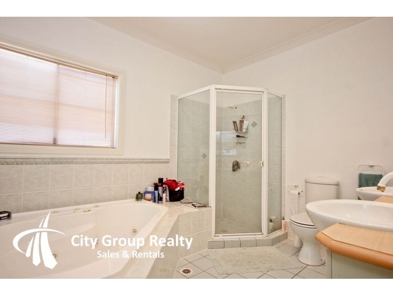 Broadbeach Waters QLD 4218