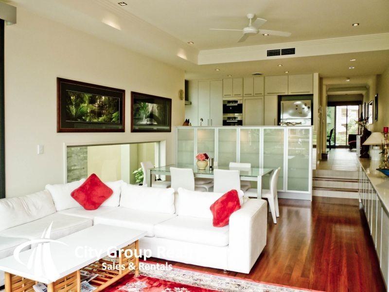 Chevron Island QLD 4217