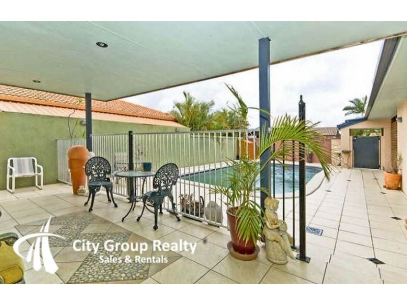 6 Rudder Court, Mermaid Waters QLD 4218