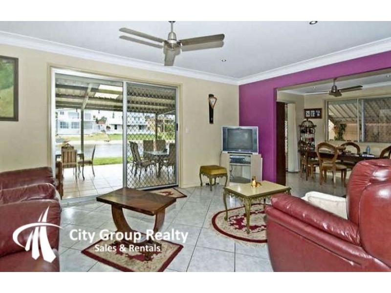 6 Rudder Court, Mermaid Waters QLD 4218