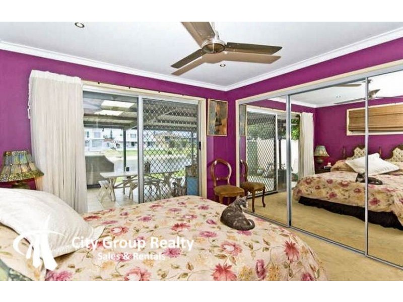 6 Rudder Court, Mermaid Waters QLD 4218