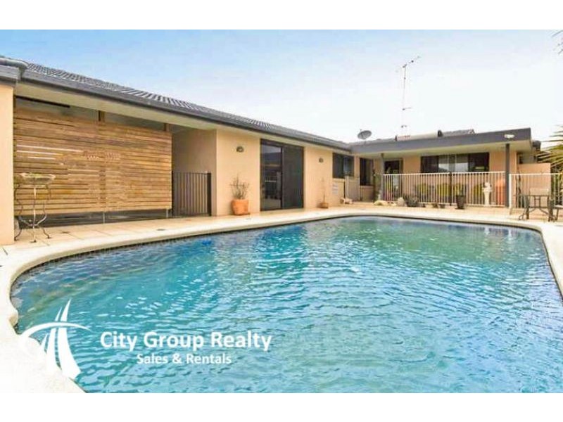 6 Rudder Court, Mermaid Waters QLD 4218