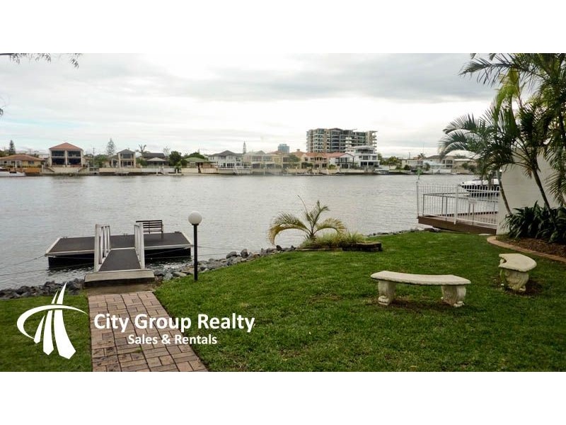 32 Riverview Pde, Surfers Paradise QLD 4217