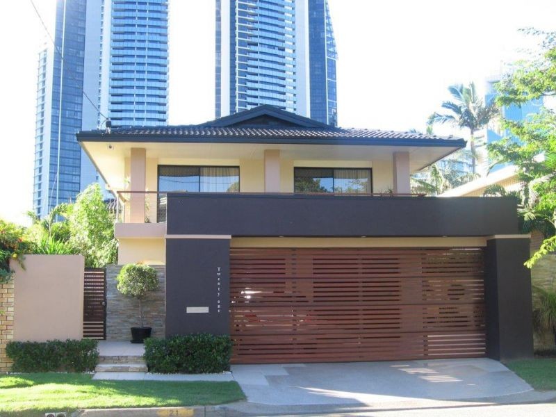 . Tarcoola Cres, Chevron Island QLD 4217