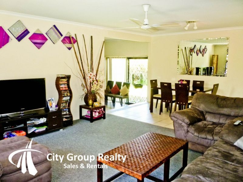 75 Cypress Drive, Broadbeach Waters QLD 4218