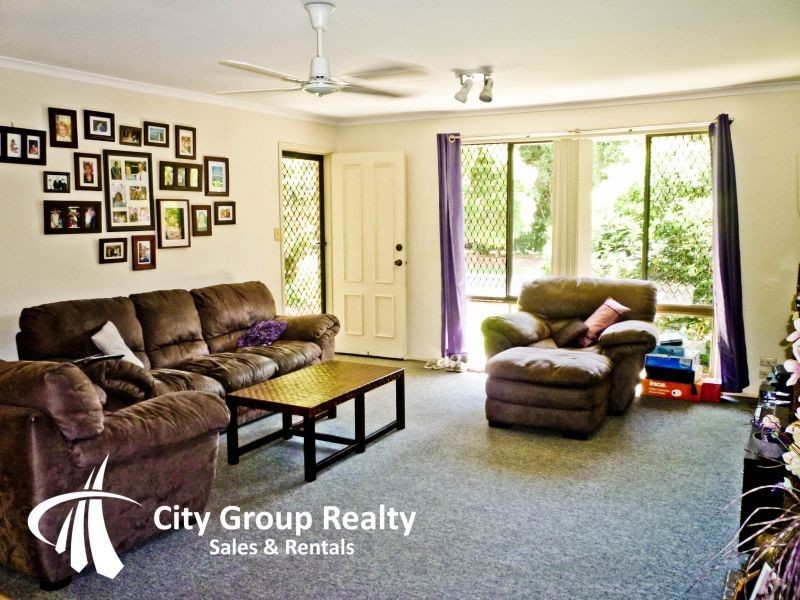 75 Cypress Drive, Broadbeach Waters QLD 4218