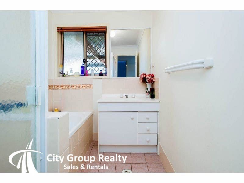 13 Corai Close, Pacific Pines QLD 4211