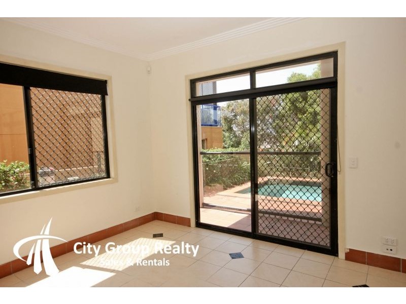 Highland Park QLD 4211
