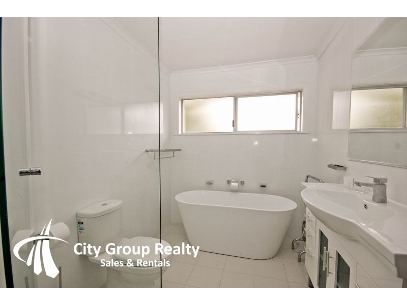 71 Shaw St, Southport QLD 4215