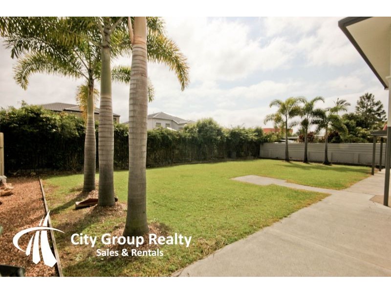 71 Shaw St, Southport QLD 4215