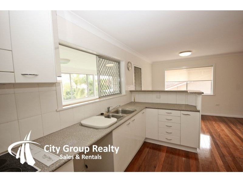 71. Shaw St, Southport QLD 4215