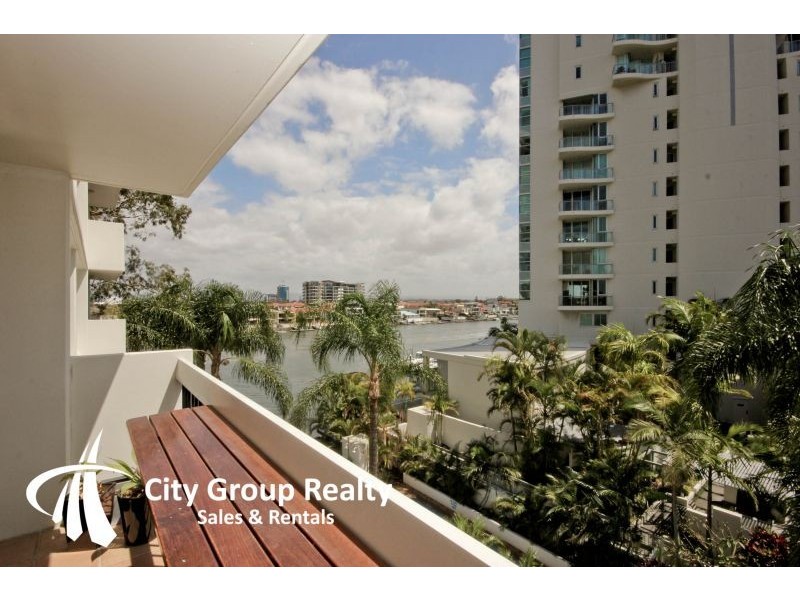 32. Riverview Pde, Surfers Paradise QLD 4217