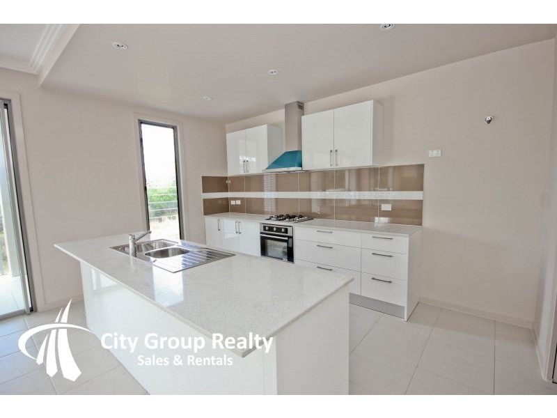 37b Diamantina Circuit, Pacific Pines QLD 4211