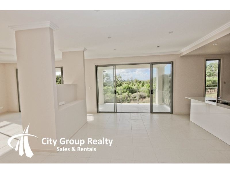 37b Diamantina Circuit, Pacific Pines QLD 4211