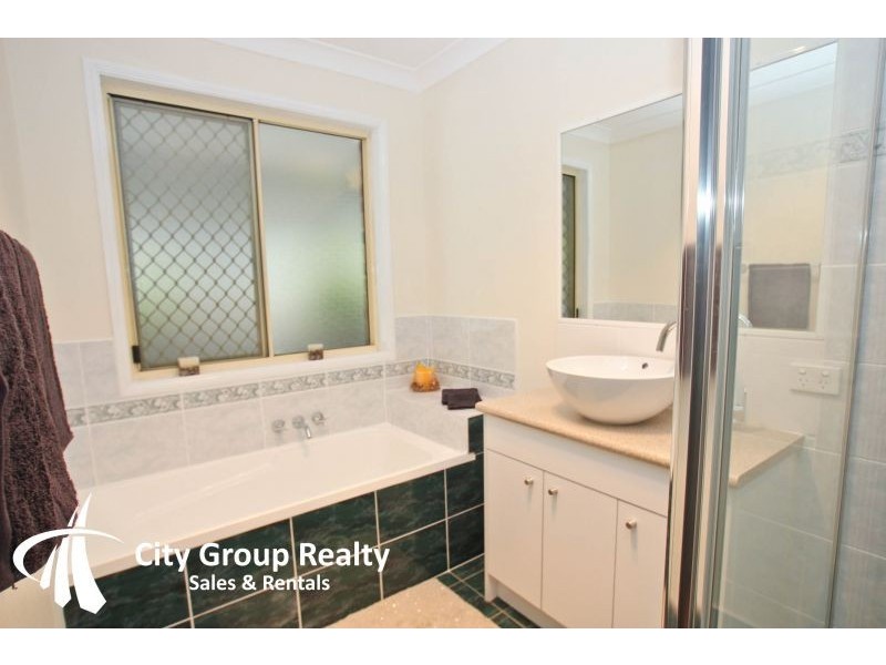 Carrara QLD 4211