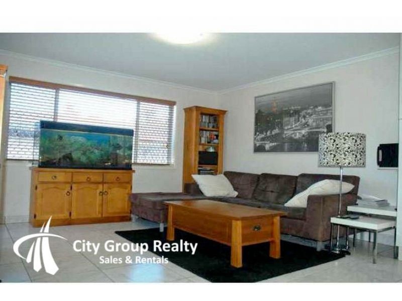 Chevron Island QLD 4217